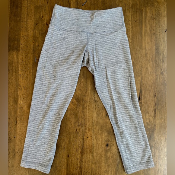 lululemon wunder under crop size 4 - Picture 1 of 3